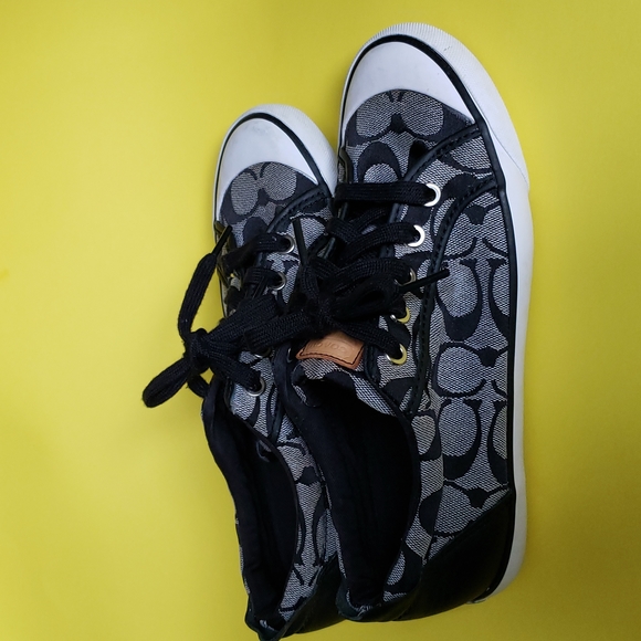 coach shoes - Picture 2 of 11